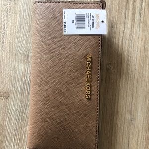 Michael Kors brown wallet NWT